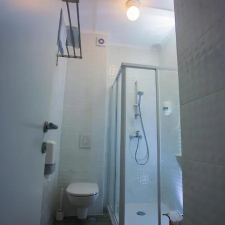 Luka's - ''no.9'' Gallery One-bedroom With Balcony... *