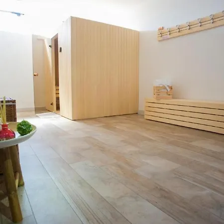 Luka's - ''no.9'' Gallery One-bedroom With Balcony... Цавтат