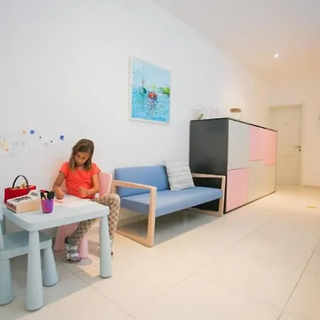Luka's - ''no.9'' Gallery One-bedroom With Balcony... تْسافتات