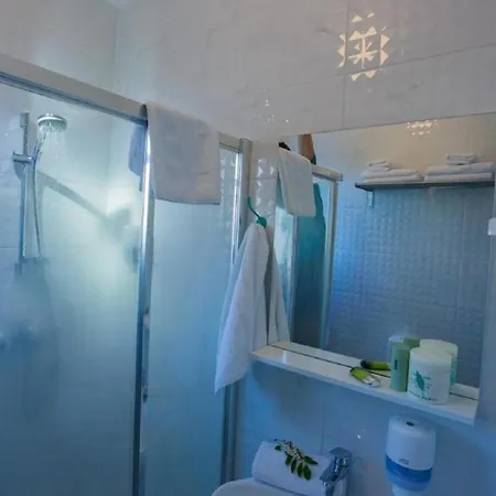 Luka's - ''no.9'' Gallery One-bedroom With Balcony... * Cavtat